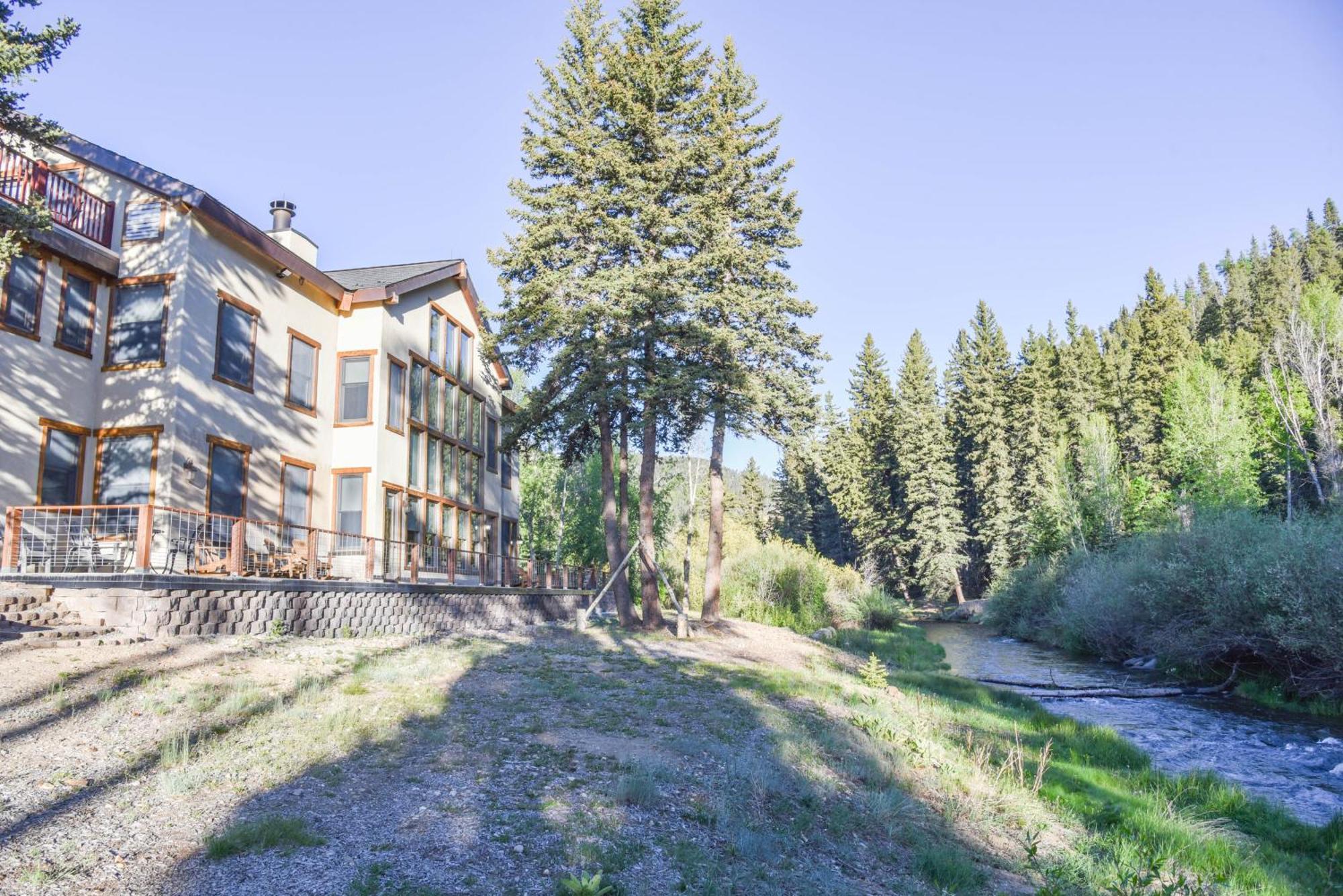 River Lyric Lodge - Formerly Double Dog Red River Kültér fotó